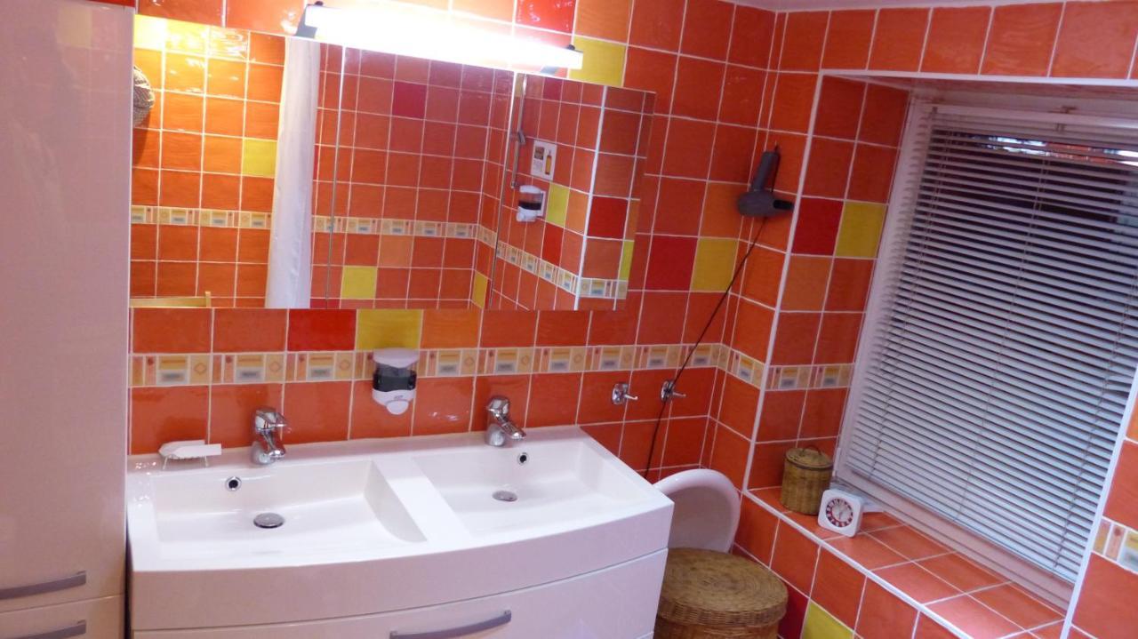 Bed and Breakfast Chez Tiane Puy De Dome Saint-Flour  Екстер'єр фото